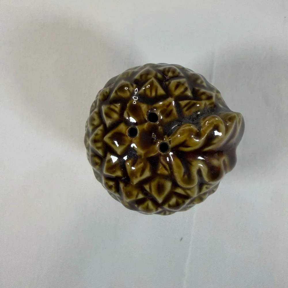 Acorn‎ Ceramic Salt and Pepper Shakers Set Brown Fall Autumn Harvest Decor Cute